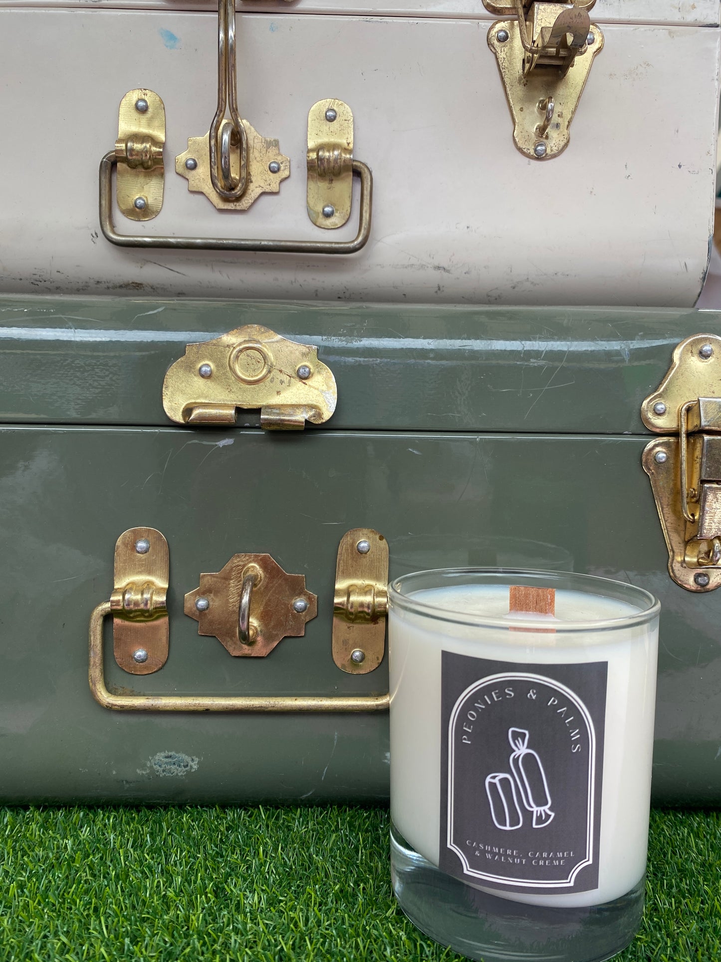 Cashmere, Caramel & Walnut Creme